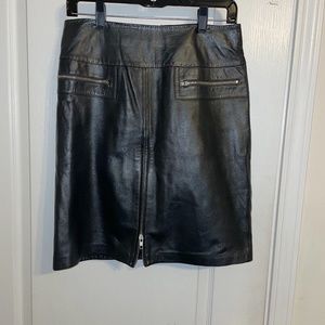 Cache gray leather skirt size 4